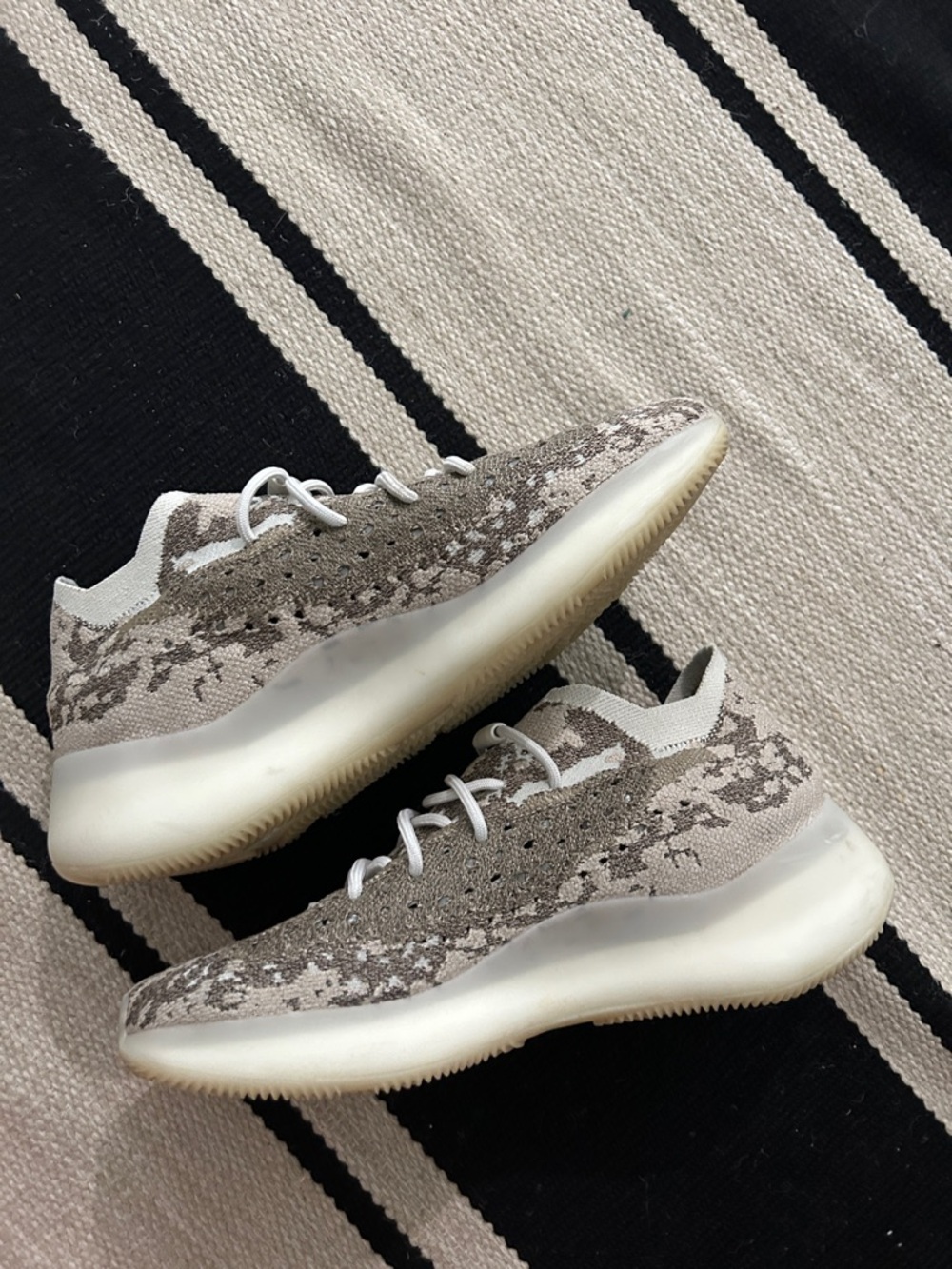 Adidas Yeezy boost 380 “Pyrite” size 12 - Picture 2 of 7